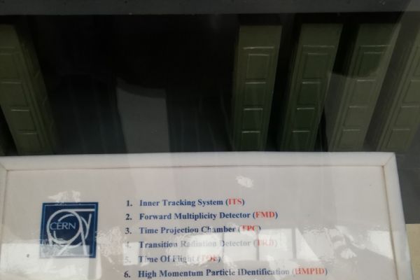 cern3AF289EF1-107B-B559-E5AD-C0AE9AFABC05.jpg