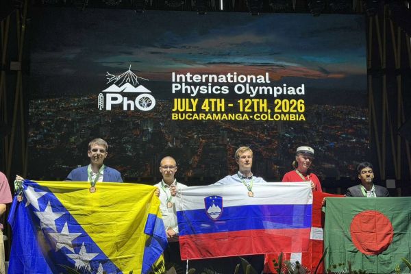 ipho2026-7502E489E-E1FC-FFEC-5D93-F87F75A5CAB9.jpg