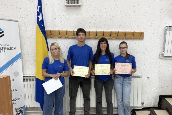 ljetni-kamp-fizike-2026-559BED216-0D4B-BE18-A33C-764E152537E8.jpg